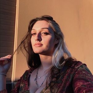 Meet your Posher, Yasmeen